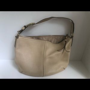 Coach shoulder bag tan leather